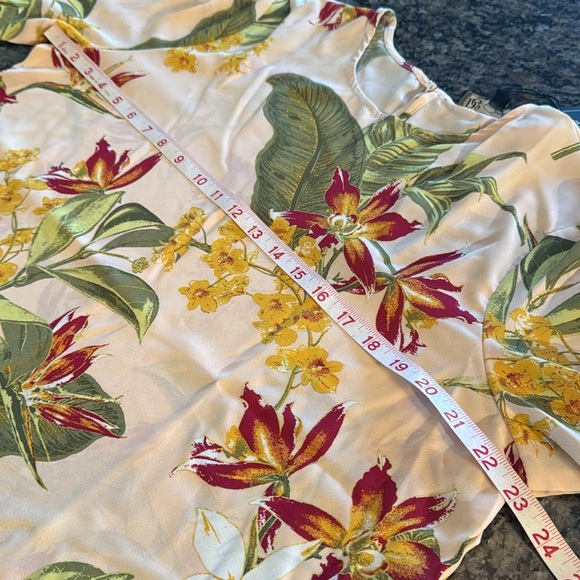 DG2 Diane Gilman floral polyester blouse NWT L - Picture 5 of 7